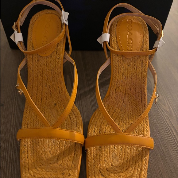 Coach Kaia Papaya Heel size 9 - Picture 1 of 3